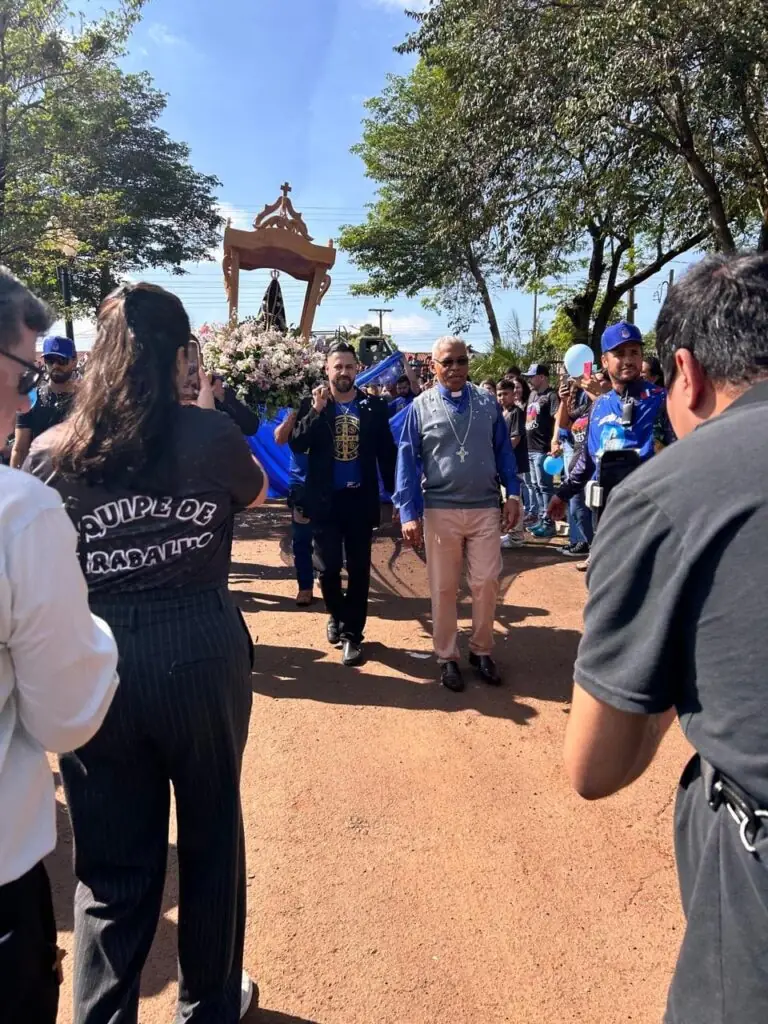 Romaria Diocesana de Nossa Senhora Aparecida reúne uma multidão de fiéis no Santuário Diocesano Romaria Diocesana de Nossa Senhora Aparecida reúne uma multidão de fiéis no Santuário Diocesano