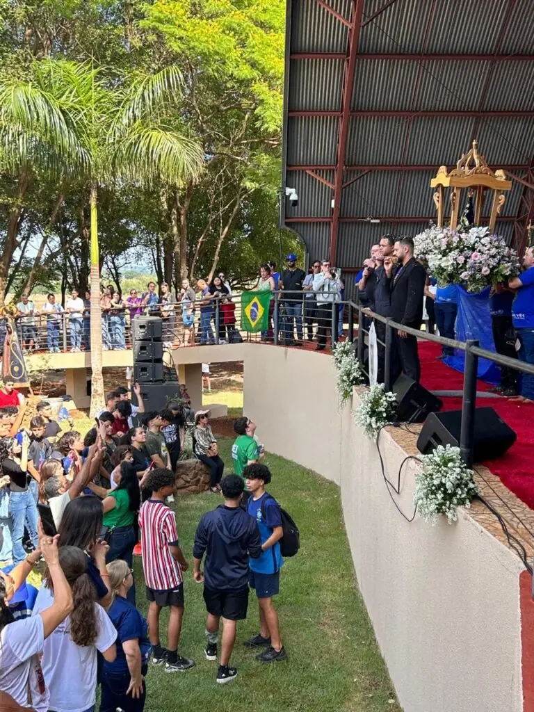 Romaria Diocesana de Nossa Senhora Aparecida reúne uma multidão de fiéis no Santuário Diocesano Romaria Diocesana de Nossa Senhora Aparecida reúne uma multidão de fiéis no Santuário Diocesano