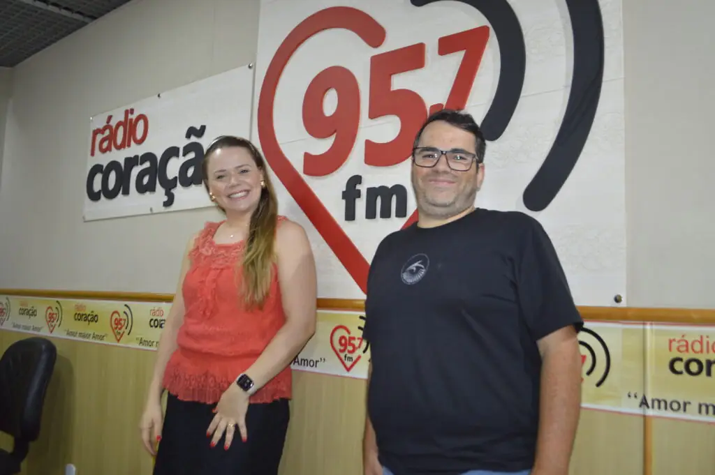 Entendendo a Depressão Infantil: Uma Conversa com a Dra. Priscila Dossi Entendendo a Depressão Infantil: Uma Conversa com a Dra. Priscila Dossi