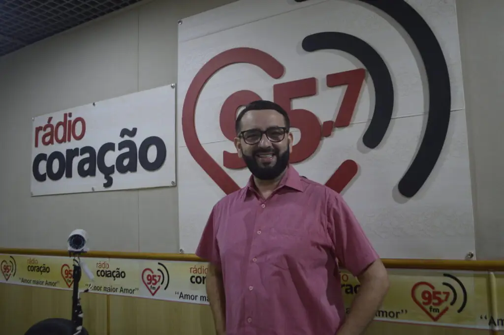 Prof. Valdir Pereira faz retrospectiva dos programas exibidos em 2024 Prof. Valdir Pereira faz retrospectiva dos programas exibidos em 2024