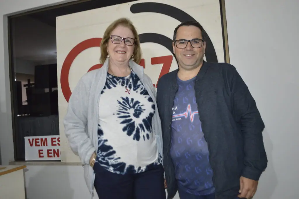 Diretora da APAE destaca campanha “Pintando o 7” em Parceria com a Gazin Móveis Diretora da APAE destaca campanha “Pintando o 7” em Parceria com a Gazin Móveis