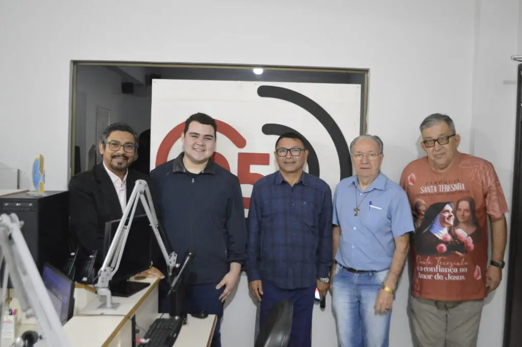 Ponto de Vista: Agosto mês Vocacional / Sacerdote Ponto de Vista: Agosto mês Vocacional / Sacerdote