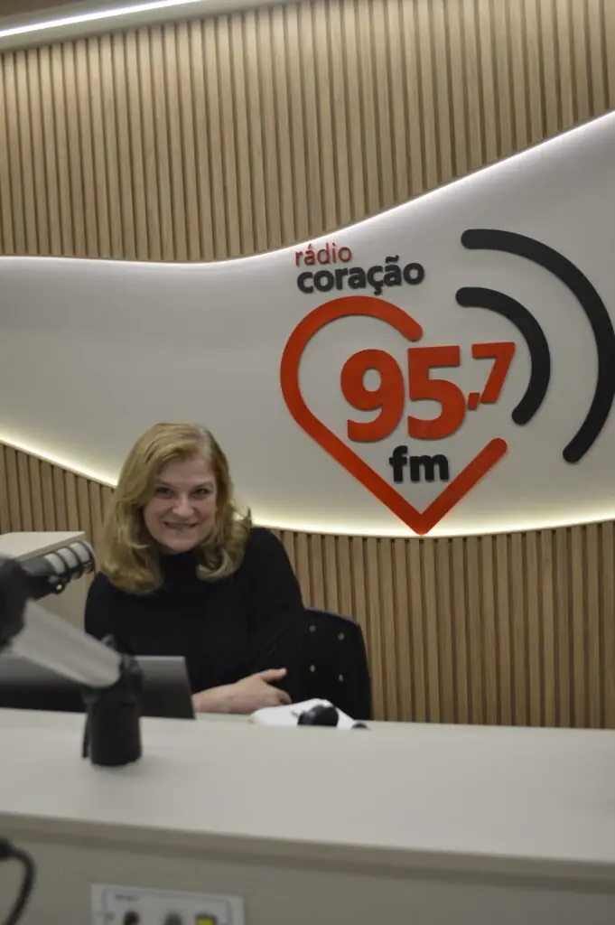 Rádio Coração inaugura novo e moderno estúdio Rádio Coração inaugura novo e moderno estúdio