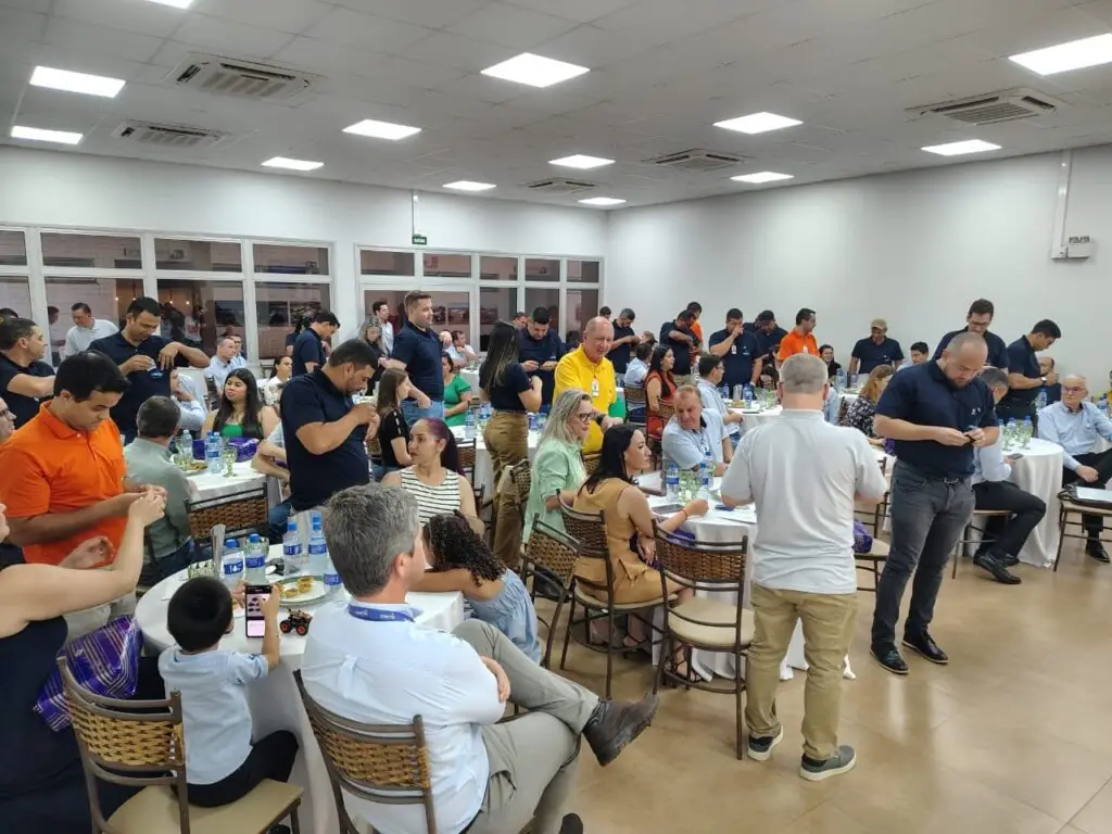 Tempo de Casa: COAMO presta homenagem a colaboradores em Dourados Tempo de Casa: COAMO presta homenagem a colaboradores em Dourados