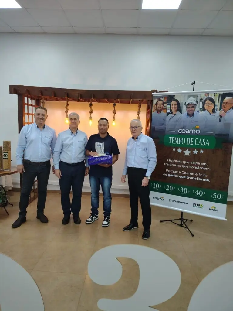 Tempo de Casa: COAMO presta homenagem a colaboradores em Dourados Tempo de Casa: COAMO presta homenagem a colaboradores em Dourados