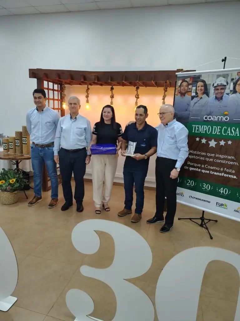 Tempo de Casa: COAMO presta homenagem a colaboradores em Dourados Tempo de Casa: COAMO presta homenagem a colaboradores em Dourados